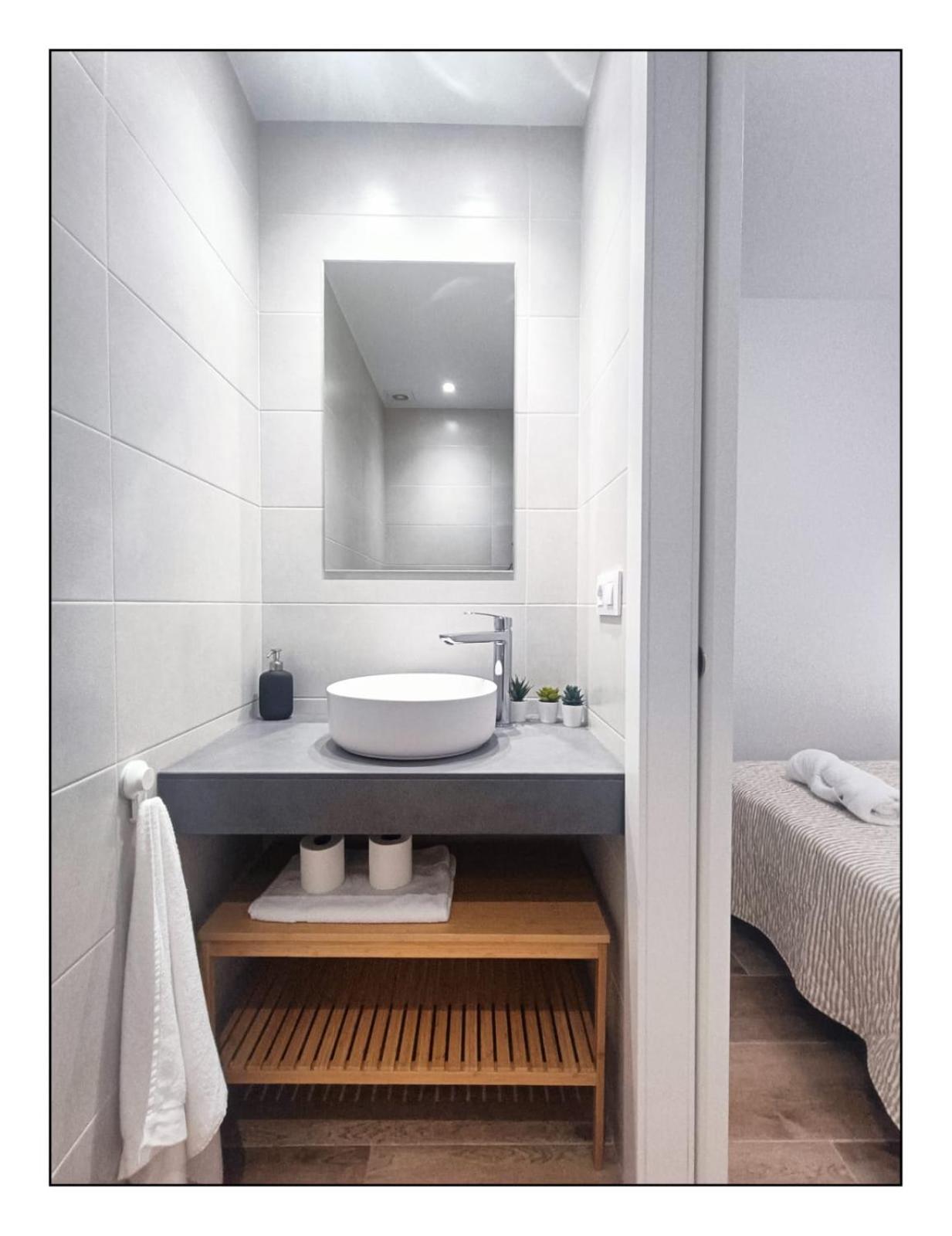 Apartamento - Wifi Free - Piscina - 50 M Playa Салоу Екстер'єр фото